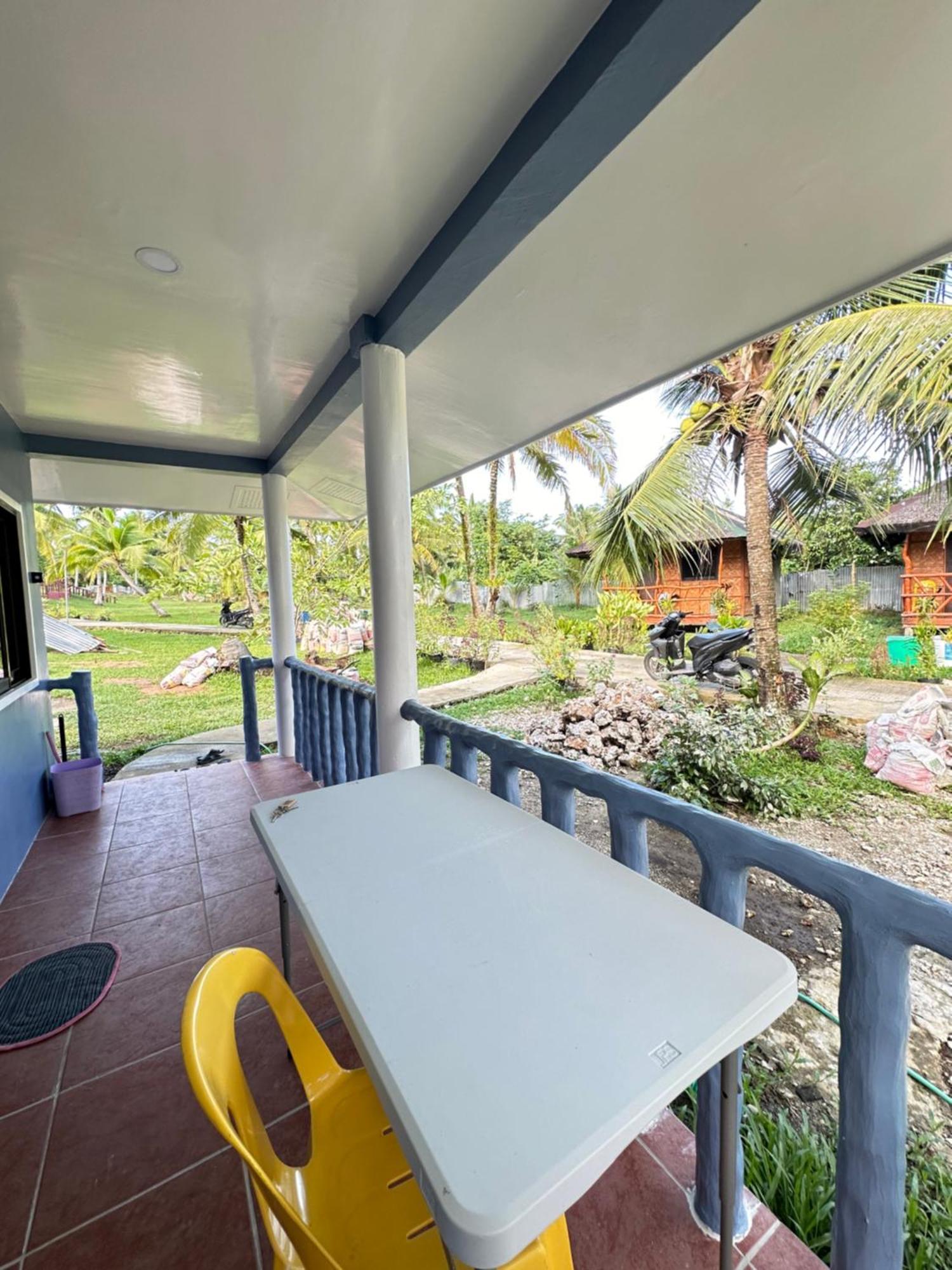 Cris & Mar Homestay Burgos  Eksteriør billede