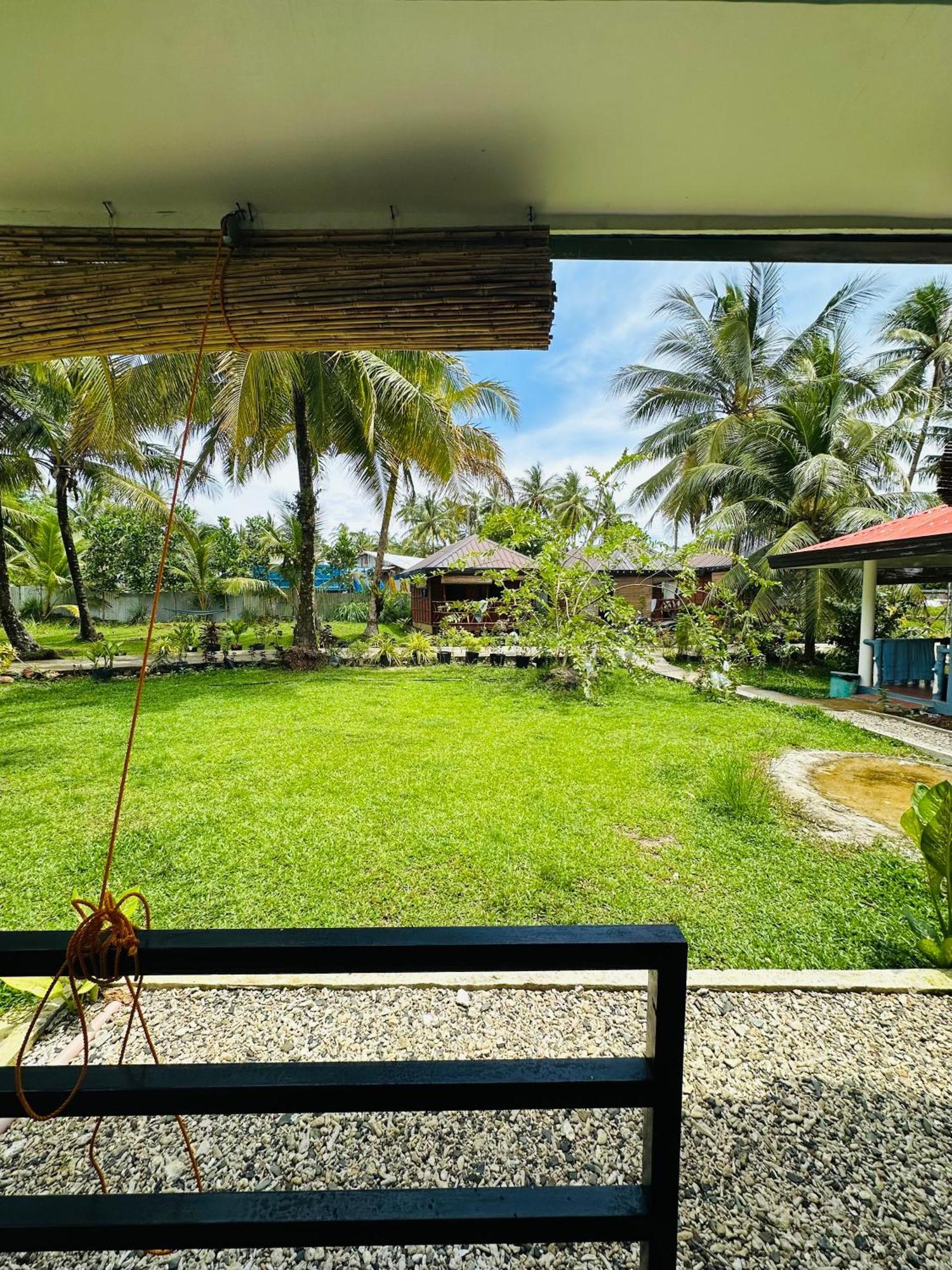 Cris & Mar Homestay Burgos  Eksteriør billede
